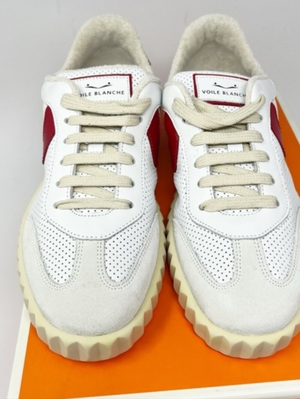 Voile Blanche White Sneakers with Red Side Detail